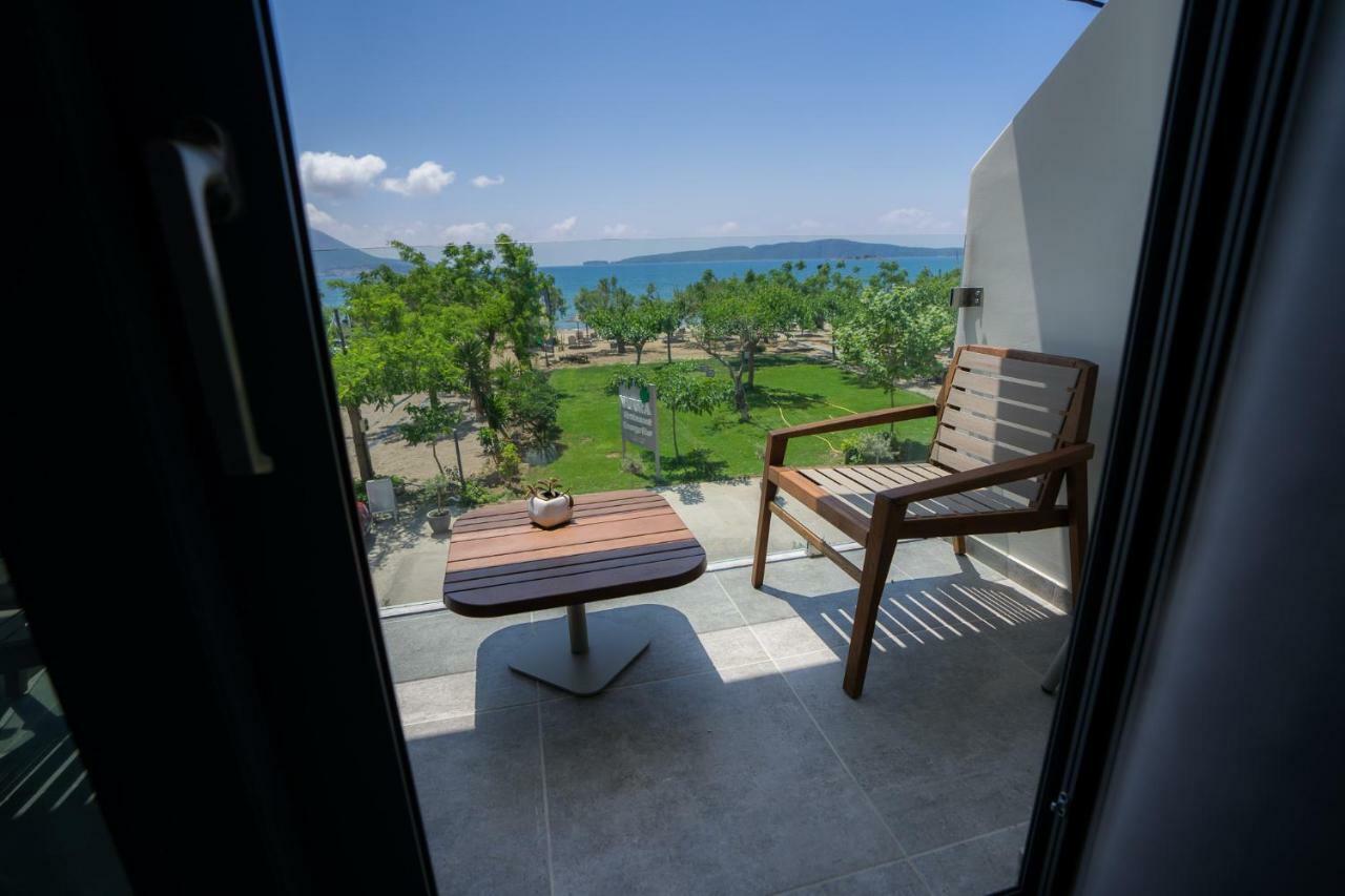 Zoe Seaside Resort Gialova Exteriör bild